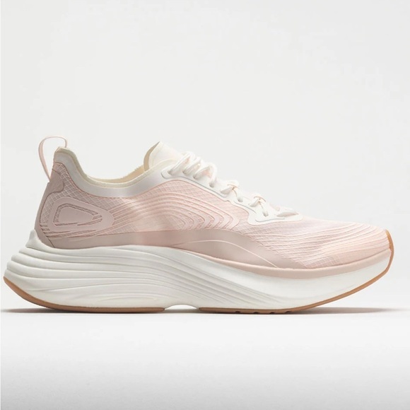 Women APL Women\'s Streamline Sneakers Creme / Ivory / Gum Size 9